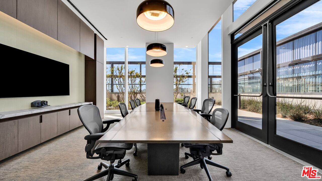 889 Francisco St Unit: 1801