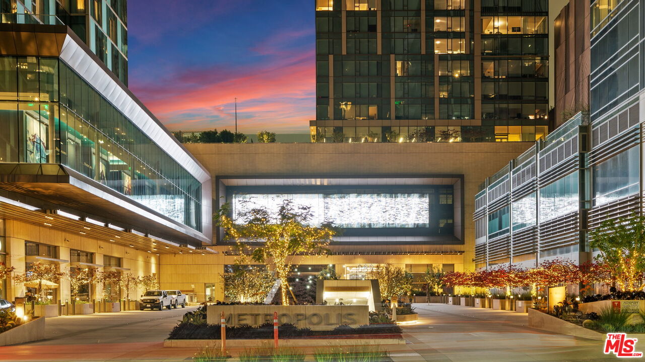 889 Francisco St Unit: 1801