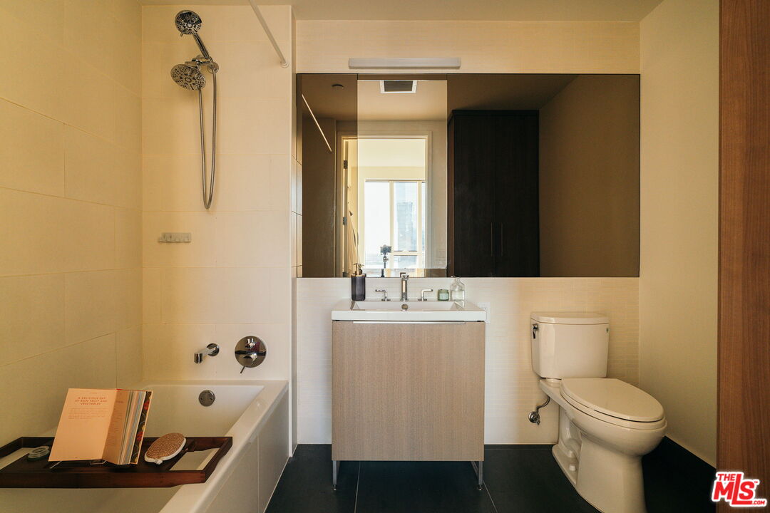 889 Francisco St Unit: 1801