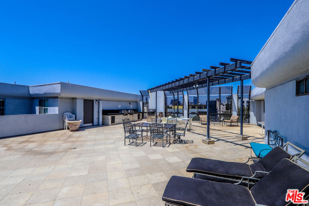 121 S Palm Dr Unit: 404