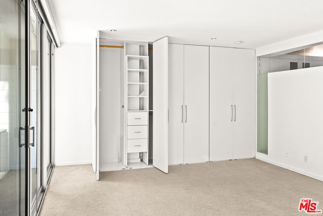 535 OCEAN AVE Unit: 1C