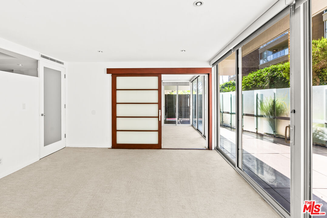 535 OCEAN AVE Unit: 1C