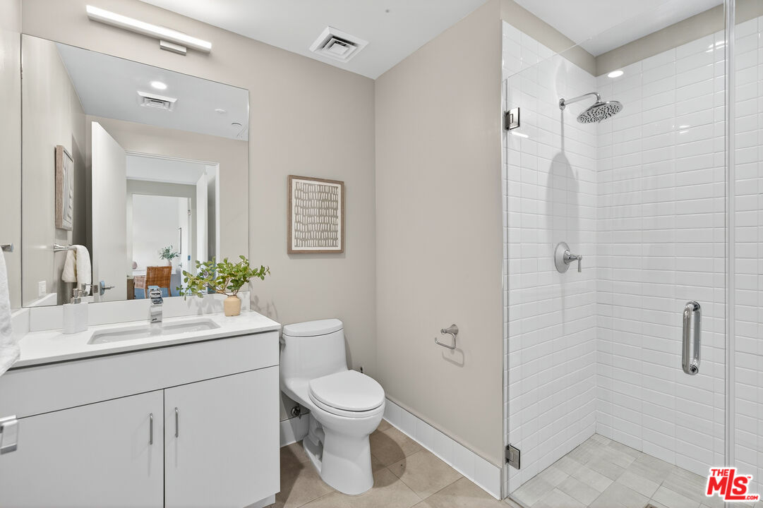 1433 14th St Unit: 10