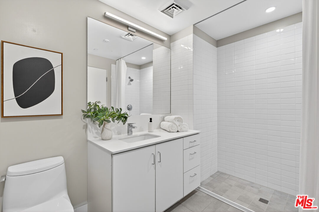 1433 14th St Unit: 10