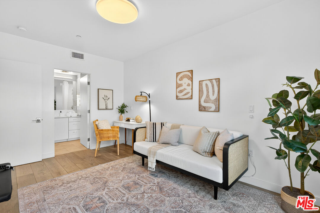 1433 14th St Unit: 10