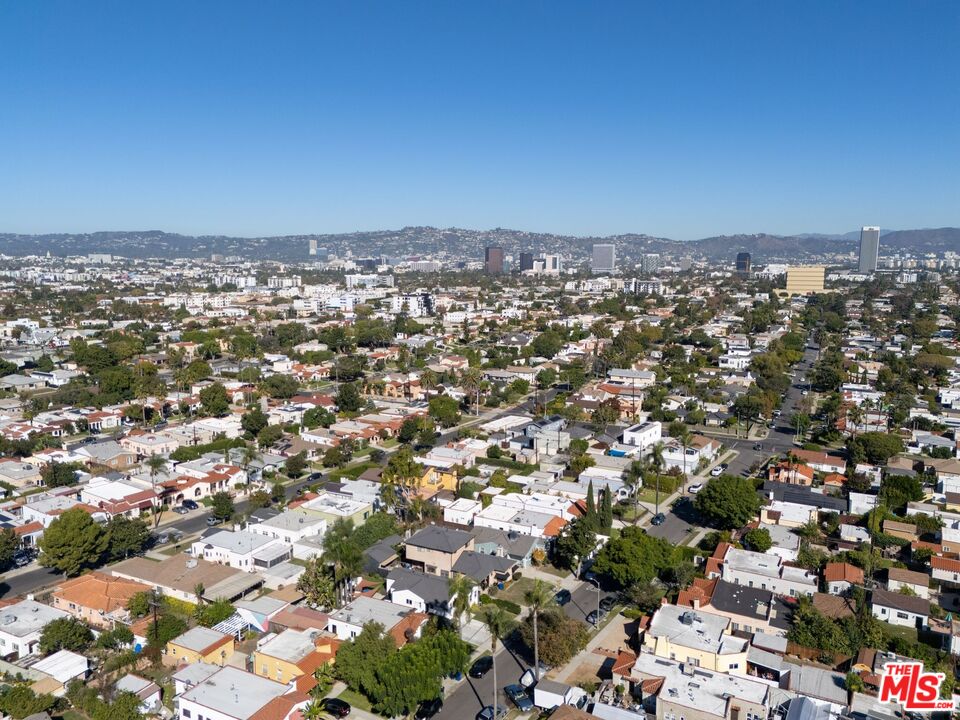 1741 S Spaulding Ave