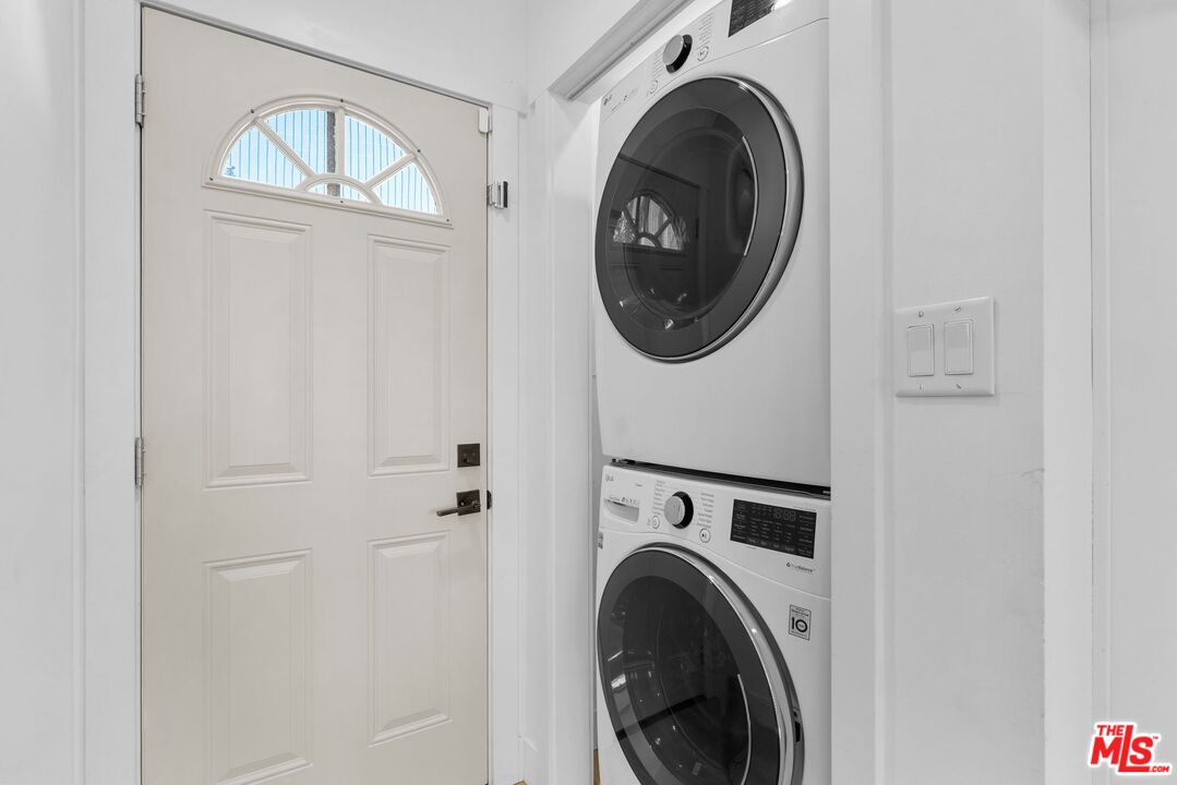 1741 S Spaulding Ave