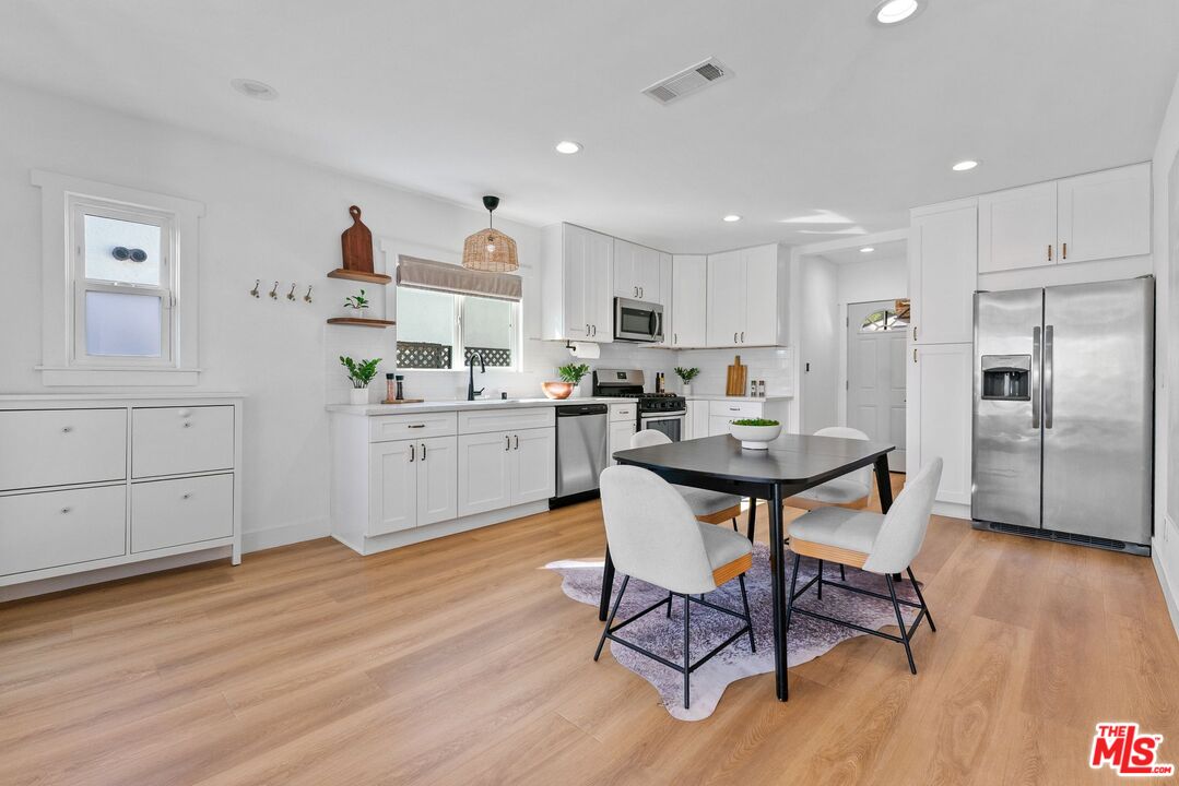 1741 S Spaulding Ave