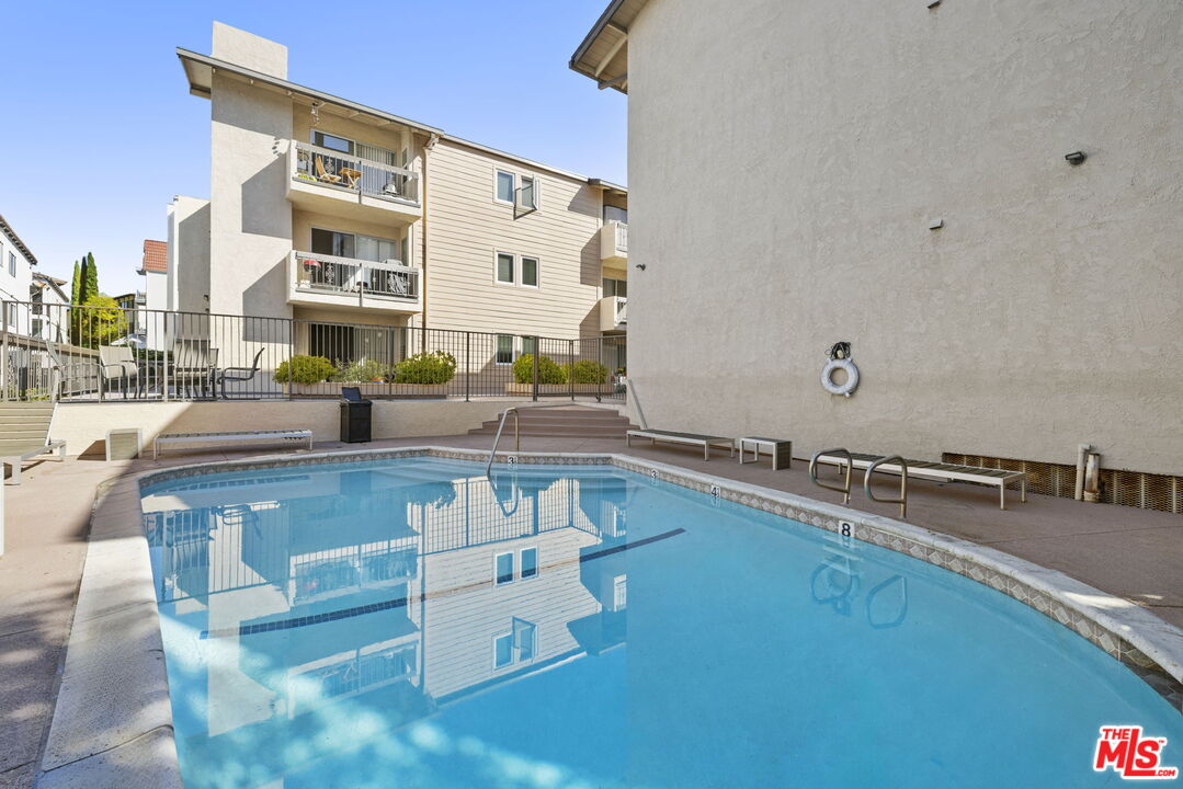 6151 Canterbury Dr Unit: 104