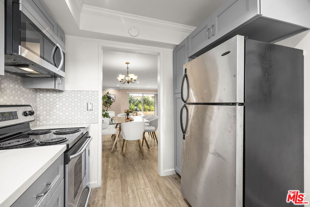 6151 Canterbury Dr Unit: 104