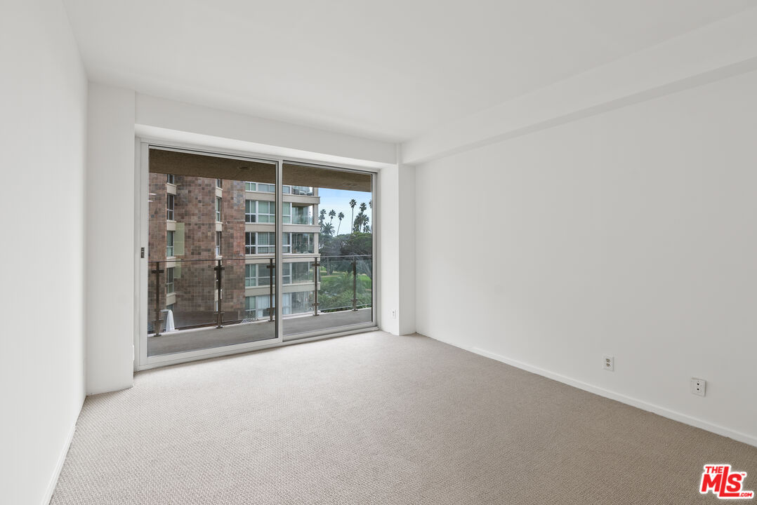 515 Ocean Ave Unit: 504N