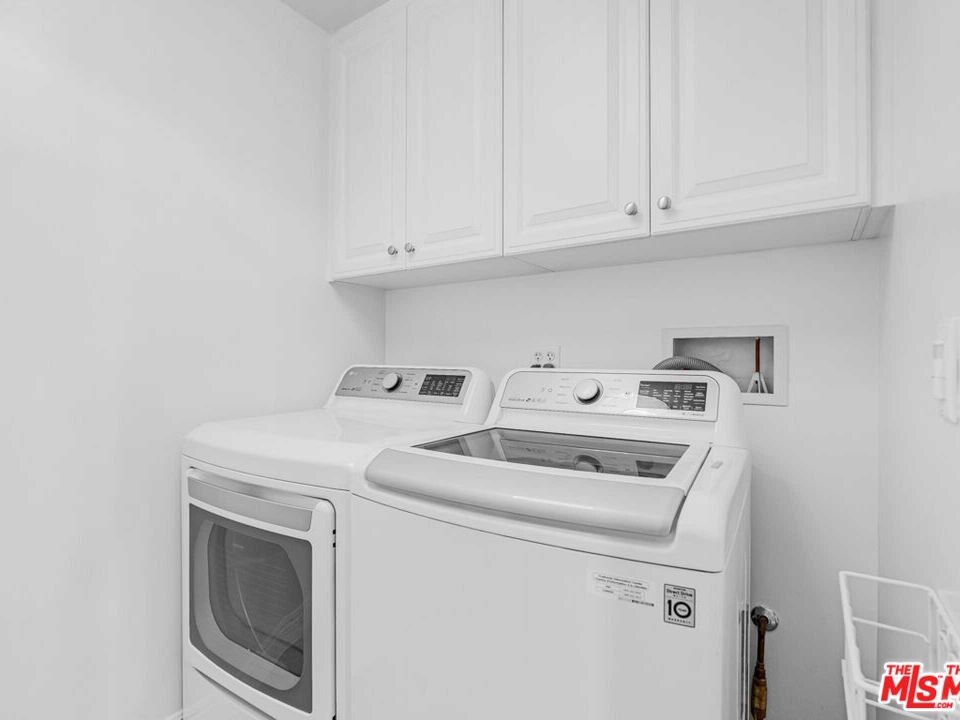 143 N Arnaz Dr Unit: 304