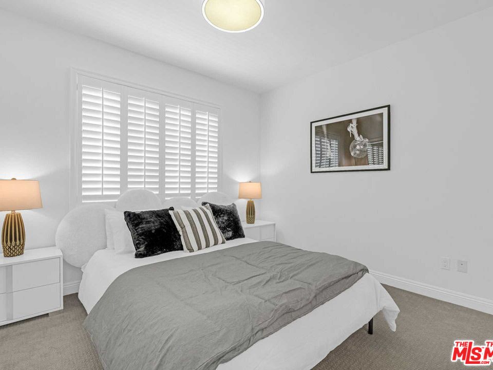 143 N Arnaz Dr Unit: 304