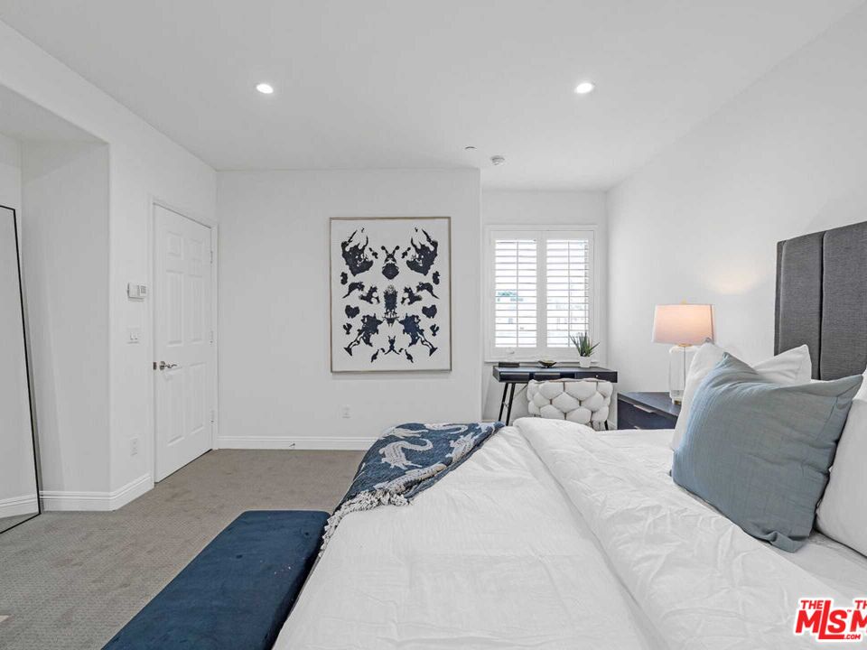 143 N Arnaz Dr Unit: 304