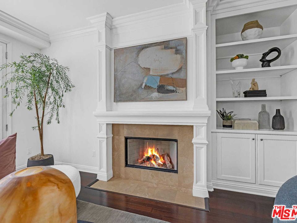 143 N Arnaz Dr Unit: 304