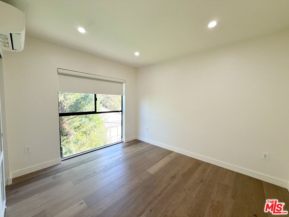 10475 W Olympic Blvd