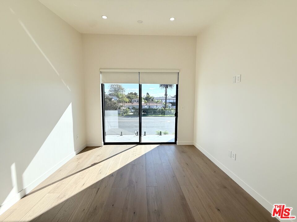 10475 W Olympic Blvd