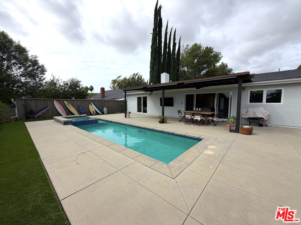 7042 Semrad Rd