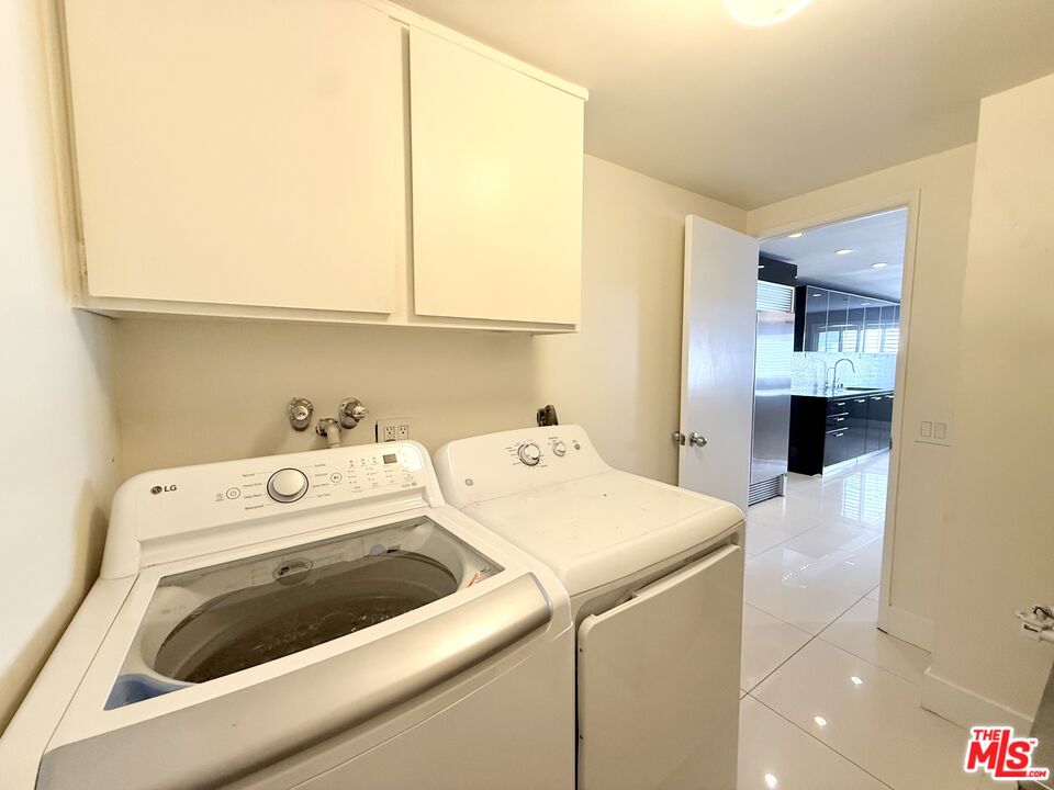 121 S Palm Dr Unit: 601