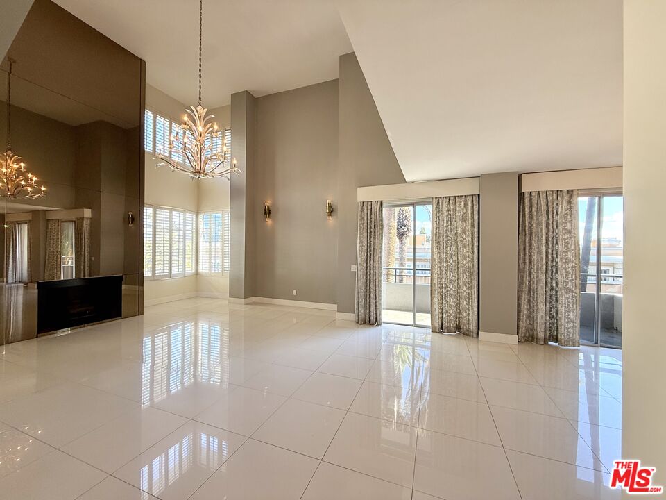 121 S Palm Dr Unit: 601