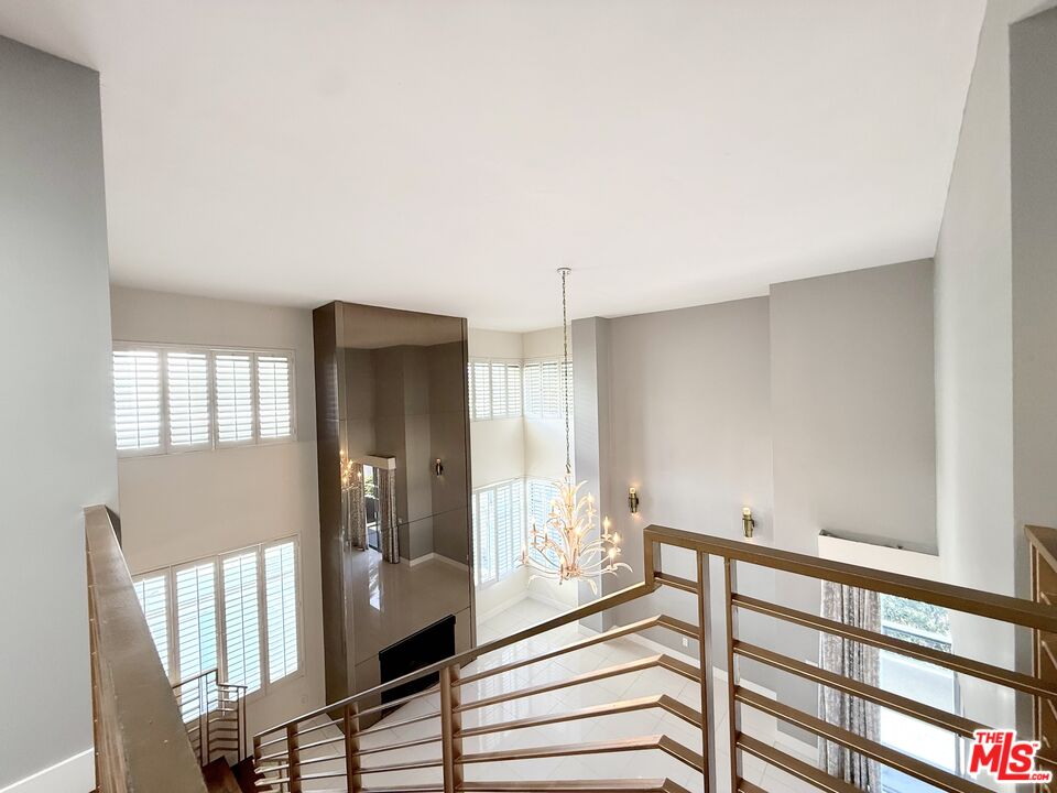 121 S Palm Dr Unit: 601