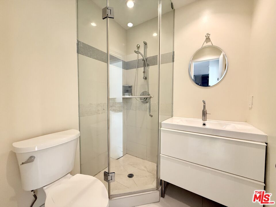 121 S Palm Dr Unit: 601