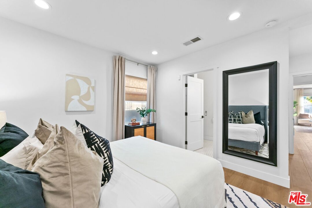 1741 S Spaulding Ave