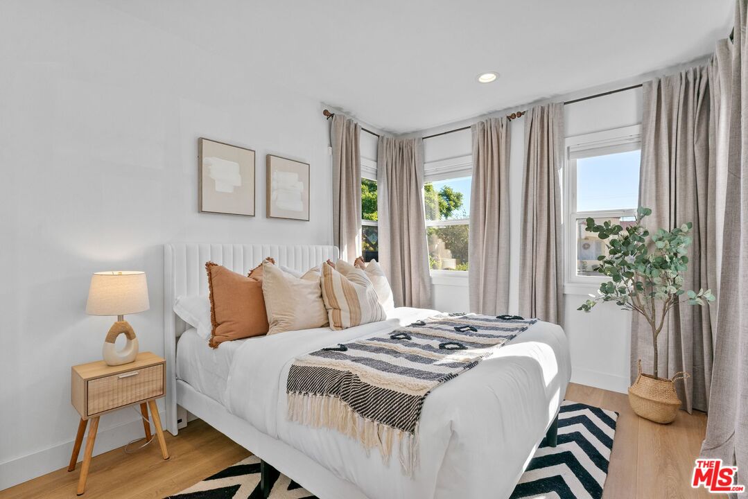 1741 S Spaulding Ave