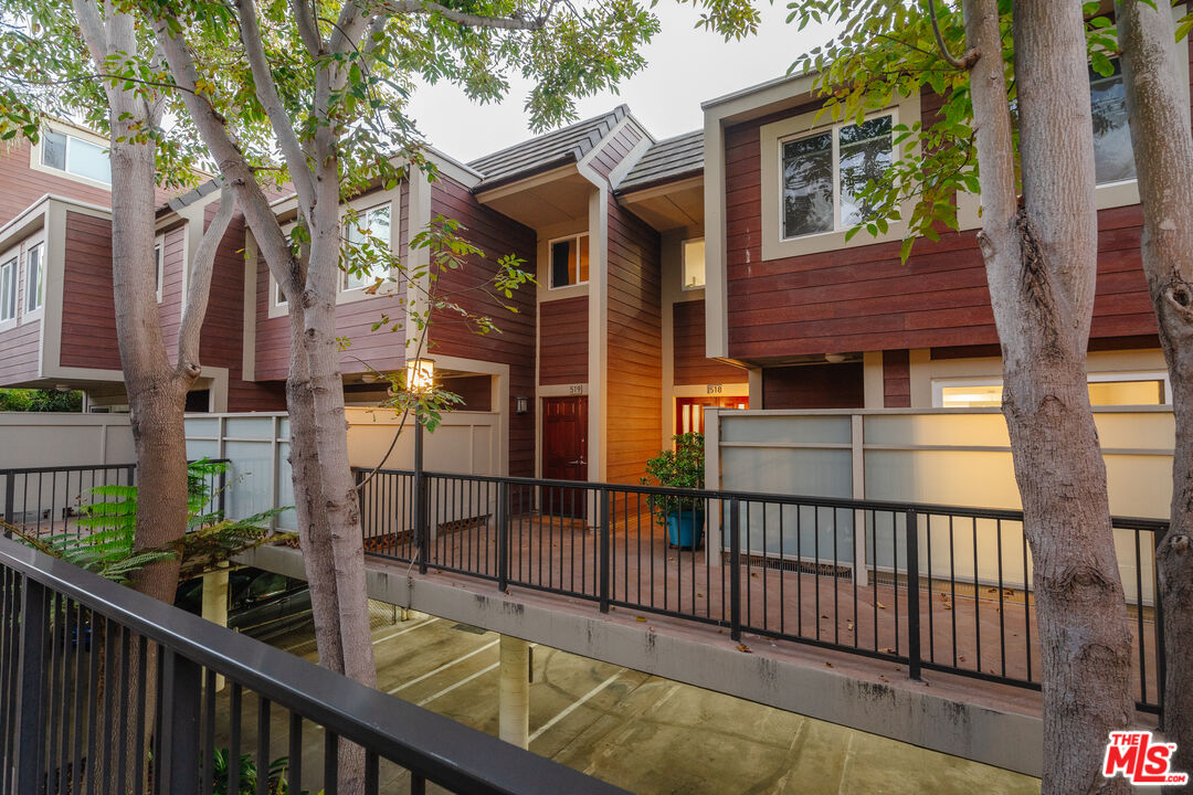 3950 Via Dolce Unit: 518