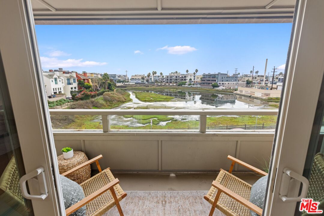 3950 Via Dolce Unit: 518