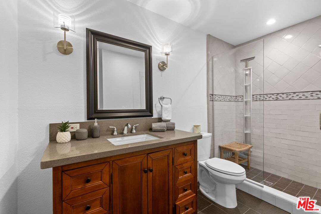 3950 Via Dolce Unit: 518