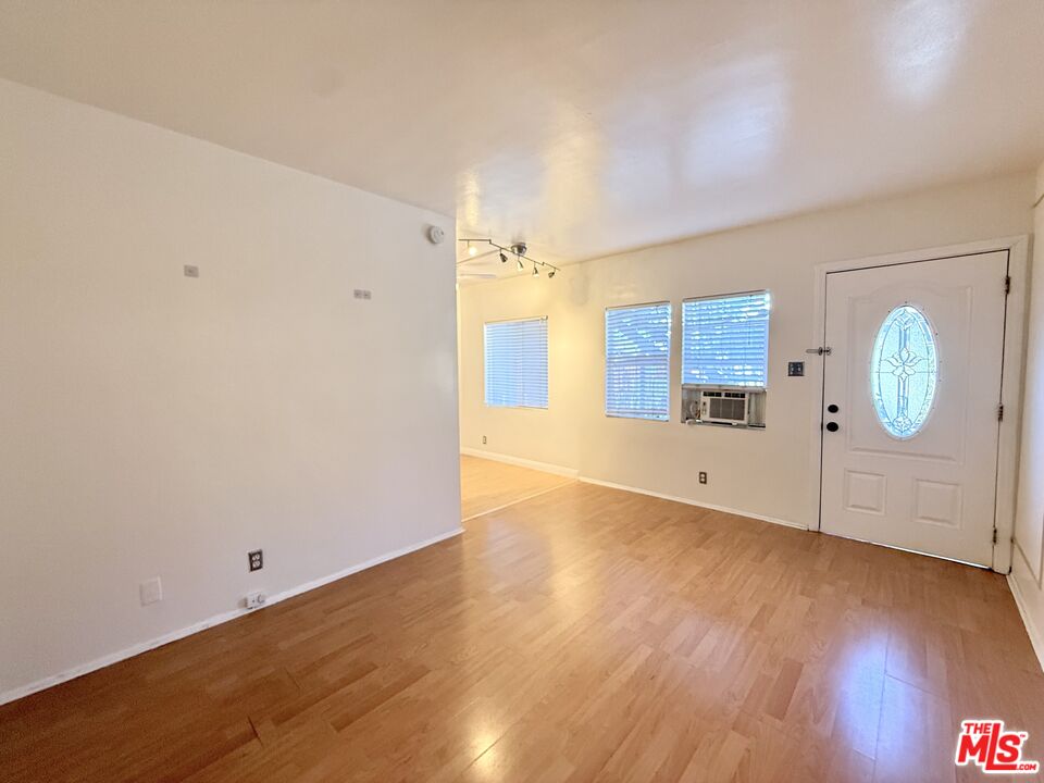 630 N Westbourne Dr Unit: B