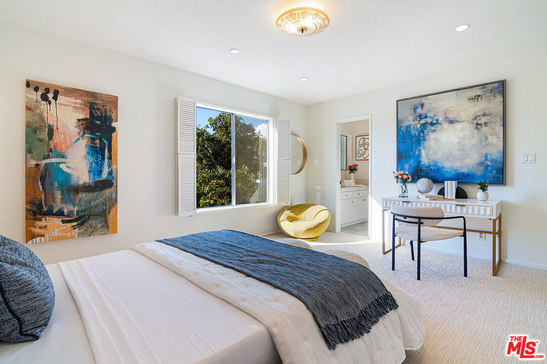 344 S Doheny Dr Unit: 3