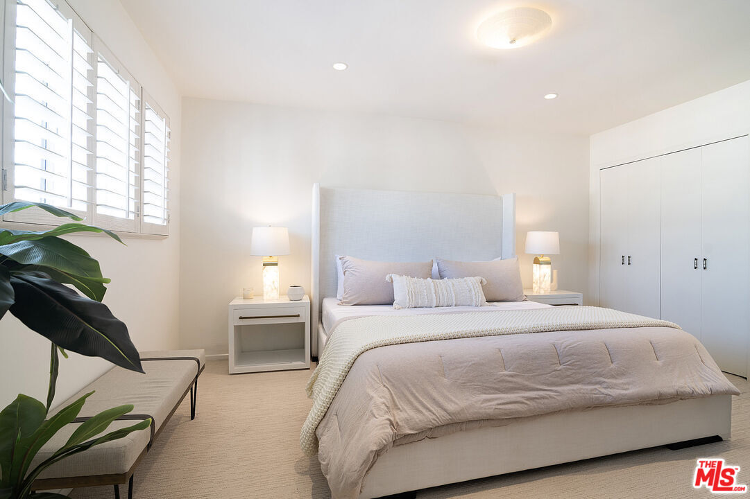 344 S Doheny Dr Unit: 3