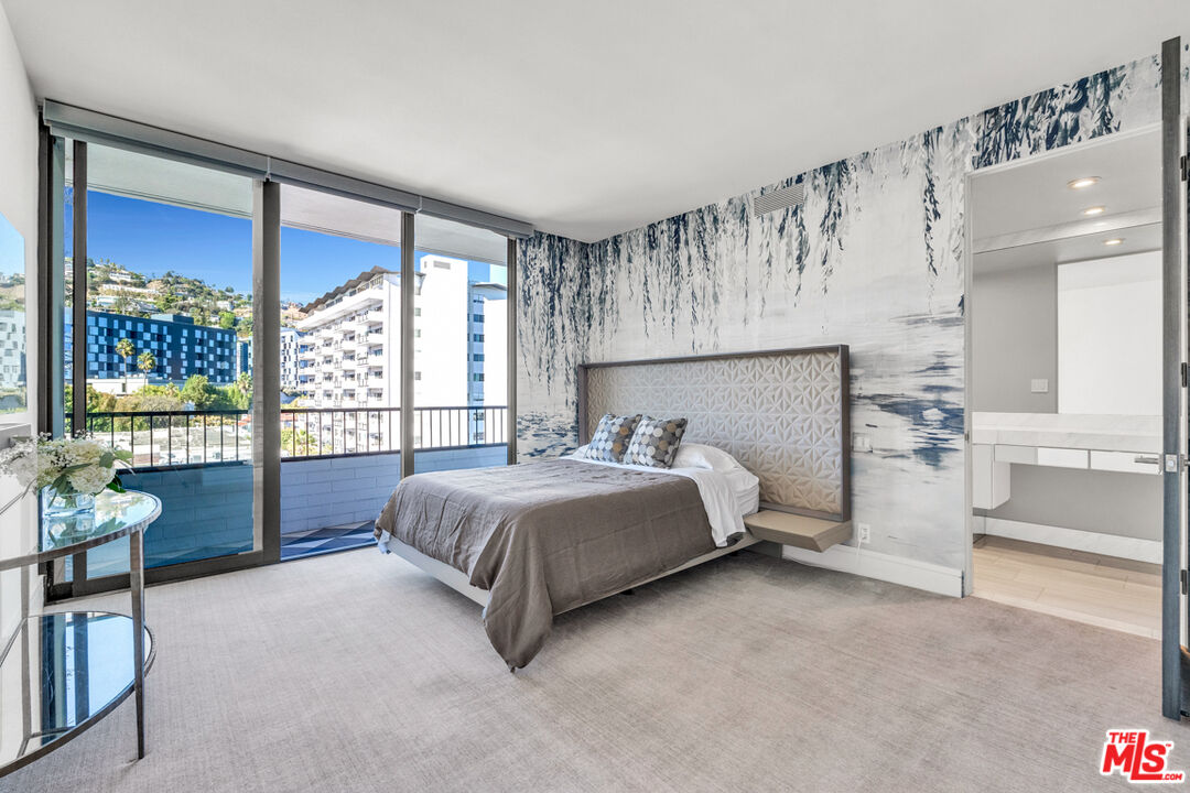 1100 Alta Loma Rd Unit: 1404