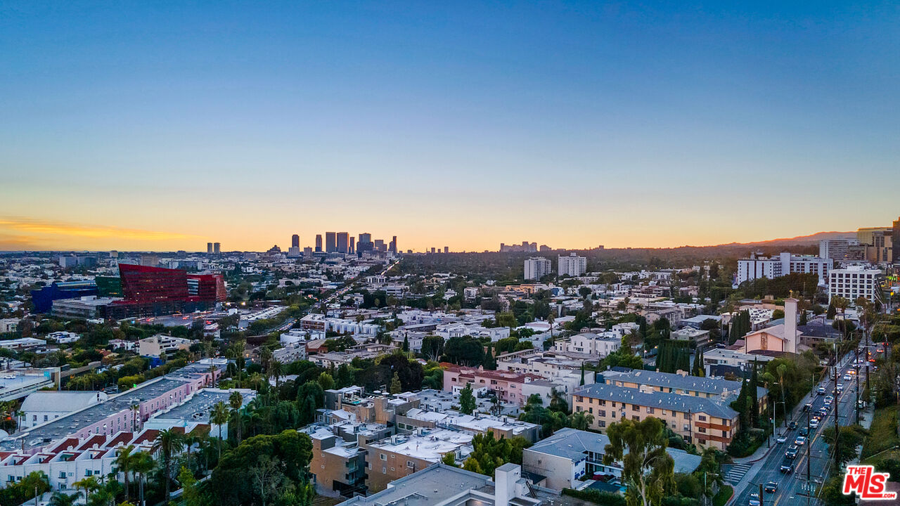 1100 Alta Loma Rd Unit: 1404