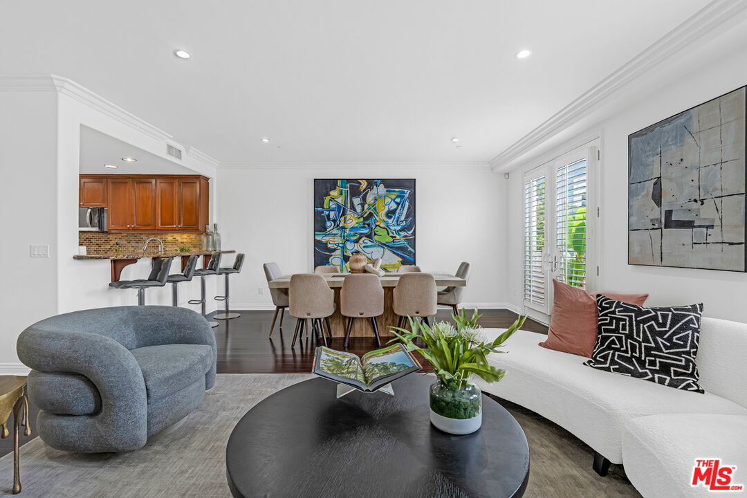 143 N Arnaz Dr Unit: 304