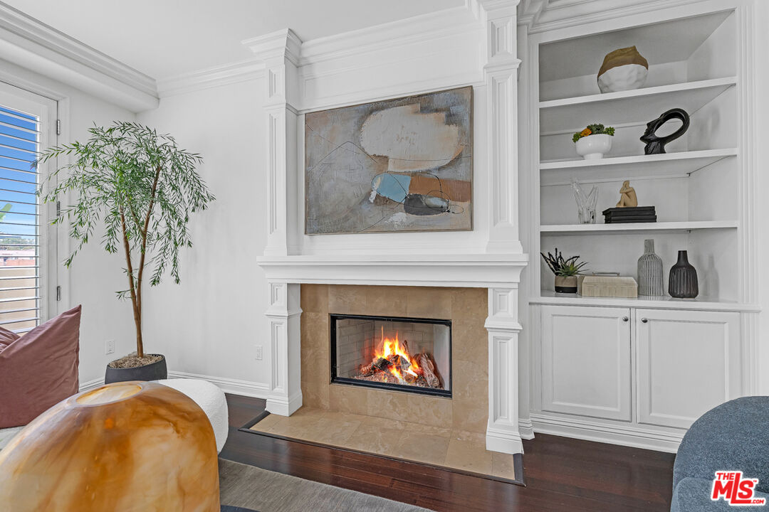 143 N Arnaz Dr Unit: 304