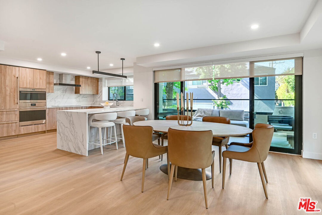 350 N Palm Dr Unit: 204