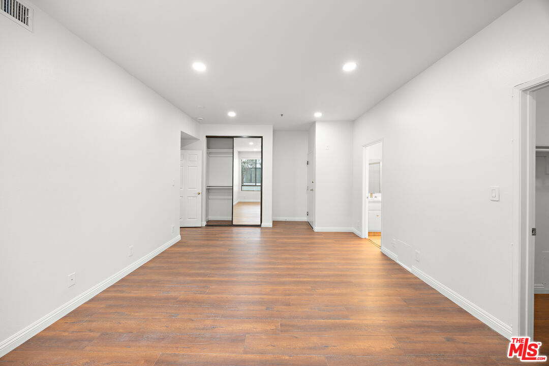 9836 Vidor Dr Unit: 1B