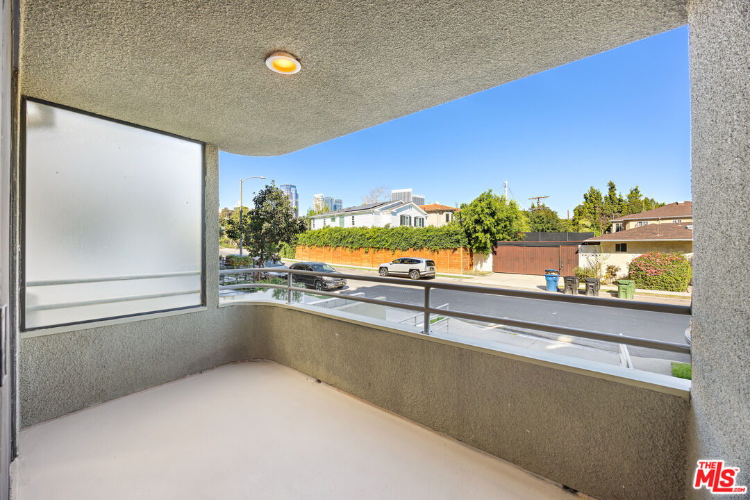 9836 Vidor Dr Unit: 1B