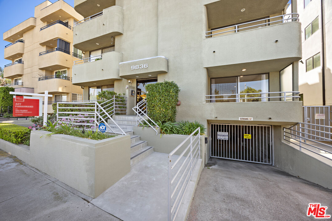 9836 Vidor Dr Unit: 1B