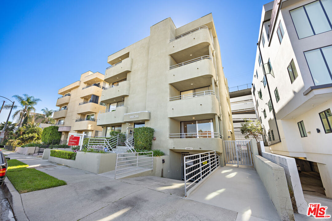 9836 Vidor Dr Unit: 1B