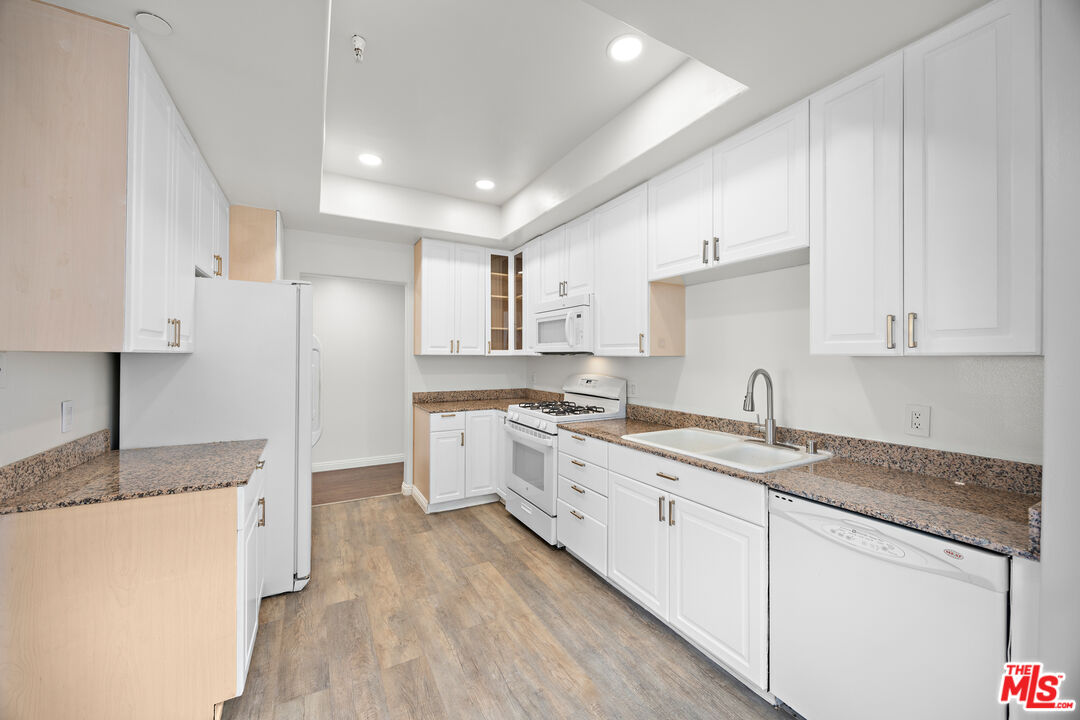 9836 Vidor Dr Unit: 1B