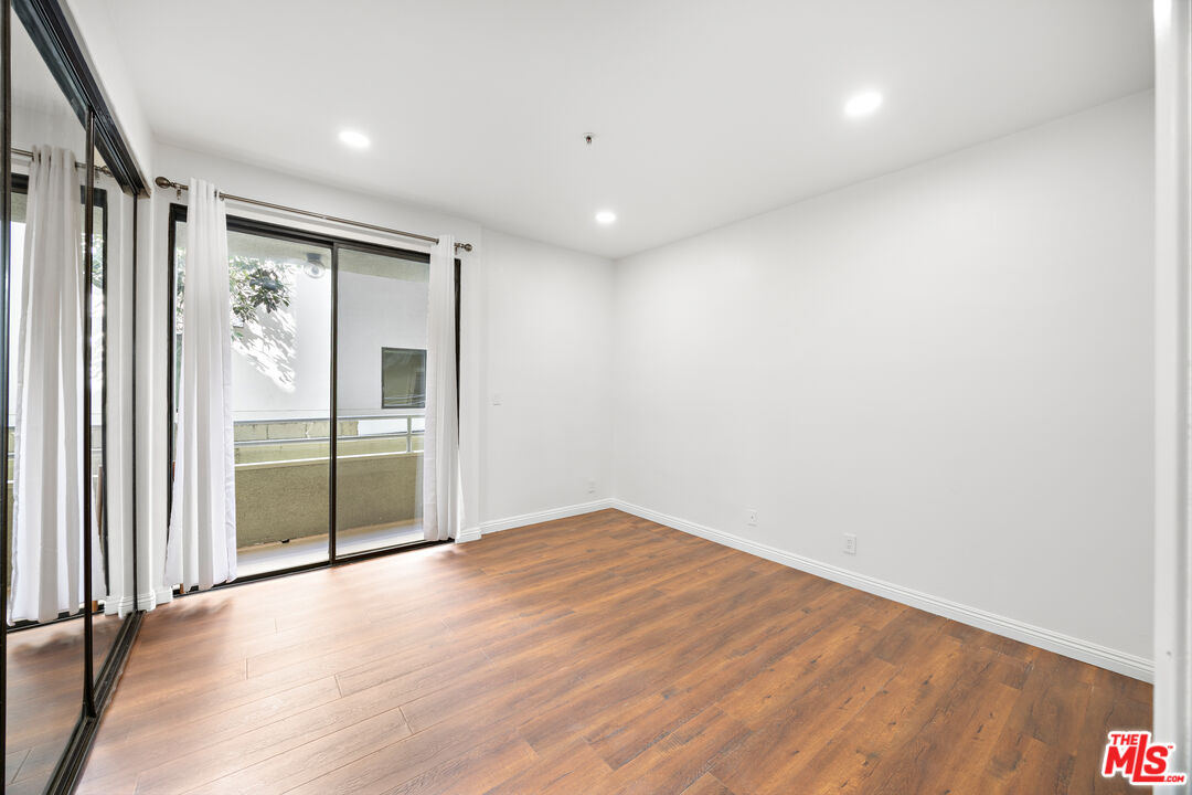 9836 Vidor Dr Unit: 1B