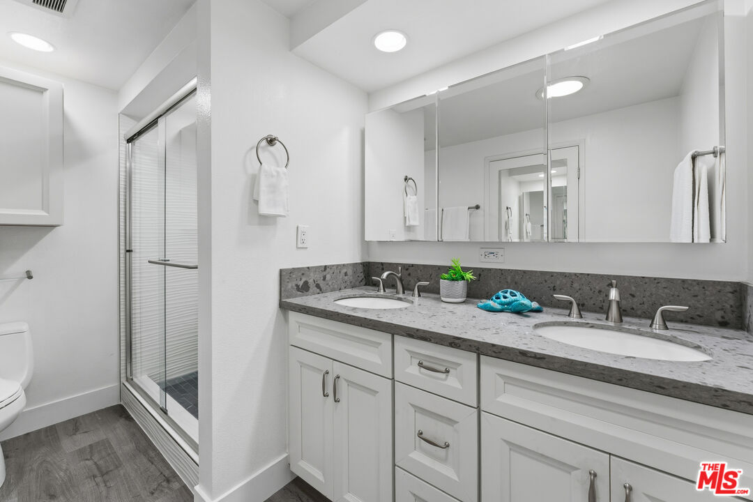 13224 S Admiral Ave Unit: D