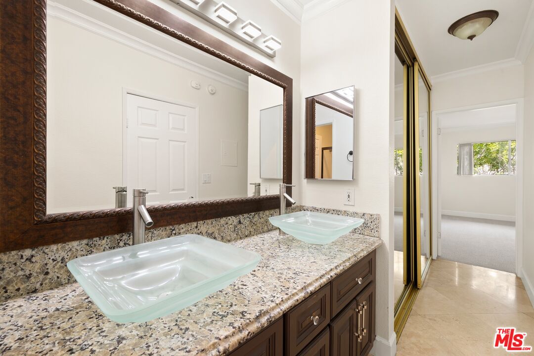 11645 Montana Ave Unit: 315