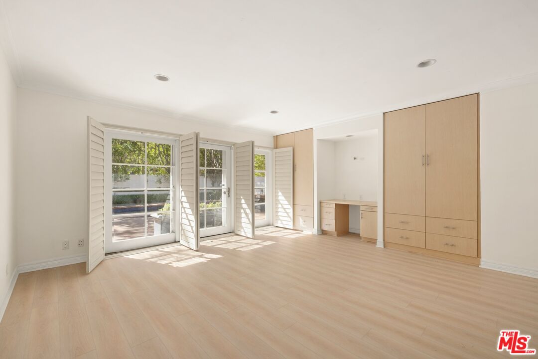 1743 Stone Canyon Rd