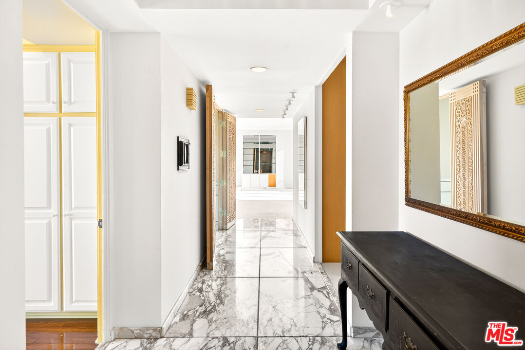 515 Ocean Ave Unit: NPH B