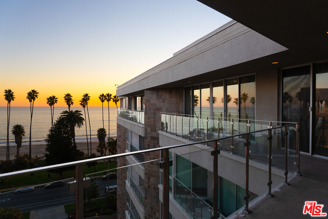 515 Ocean Ave Unit: NPH B